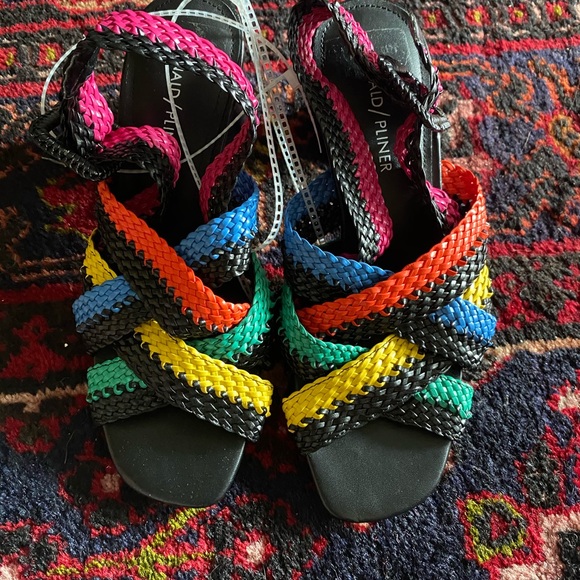 Last chance. Donald Pilner Vera Slingback - Picture 4 of 5